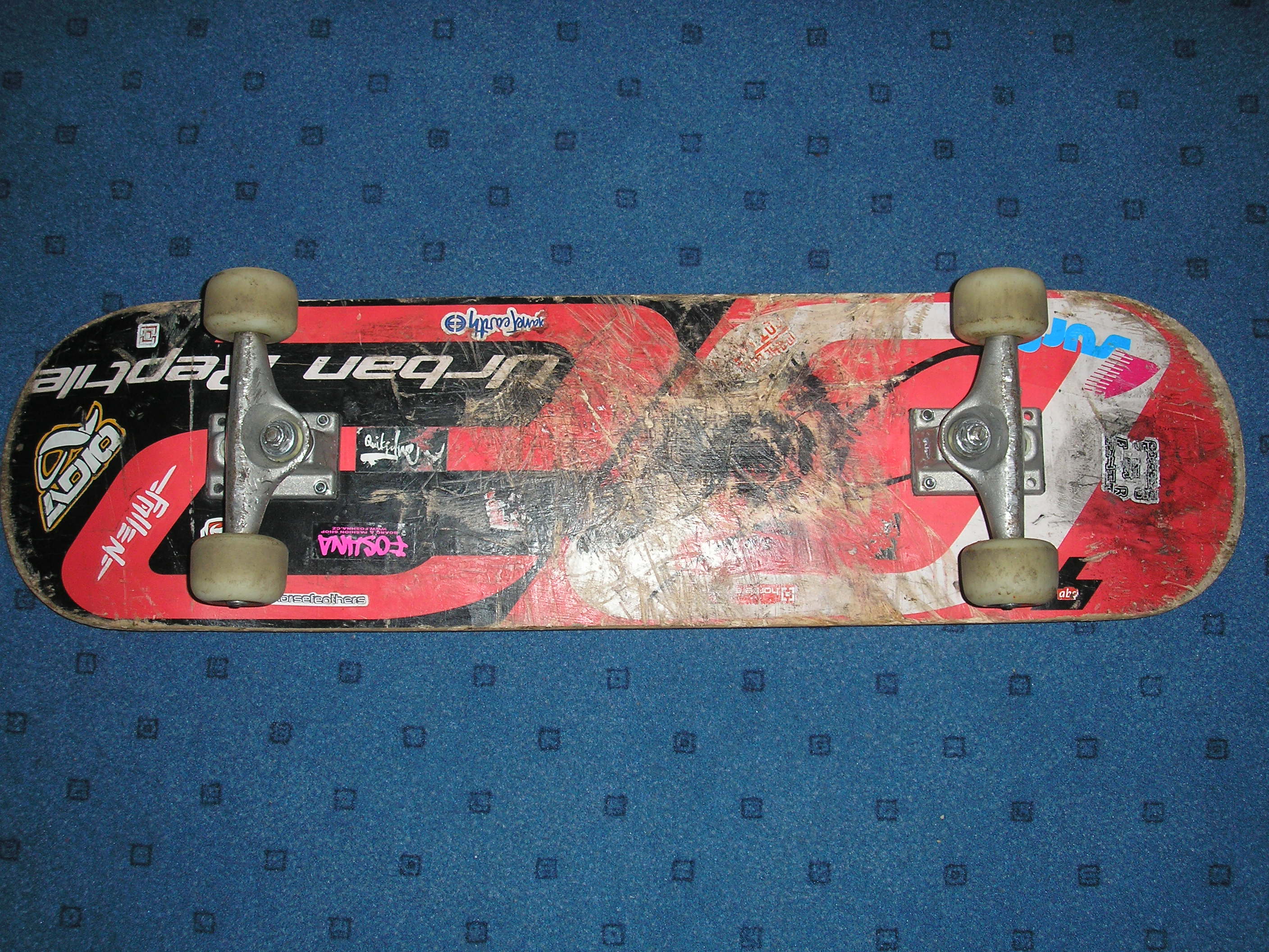 skate 001.jpg
